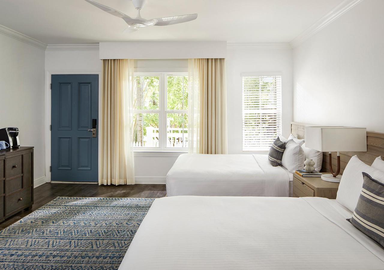 Queen Room Two Queen Beds Garden View