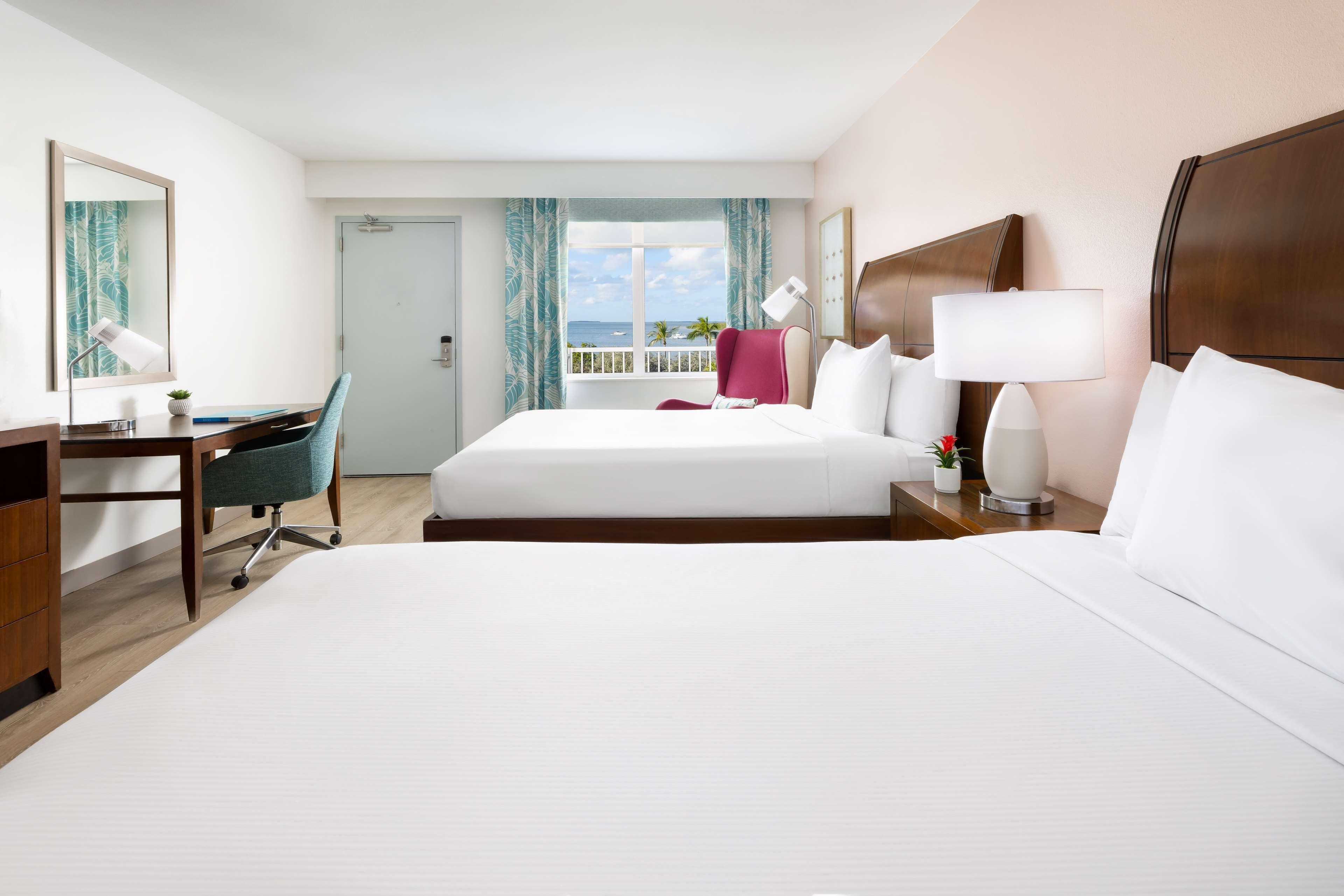 Queen Room Two Queen Beds Garden View