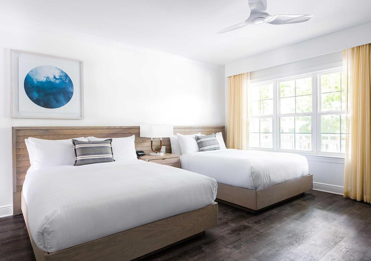 Queen Room Two Queen Beds Garden View