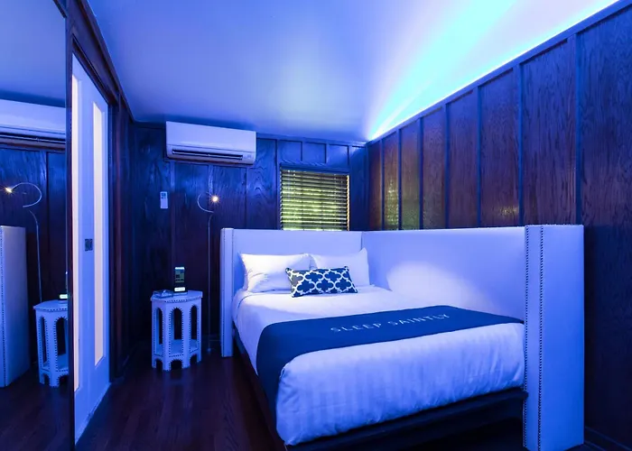 Beach hotel: The Saint Hotel Key West, Autograph Collection, Adult Only
