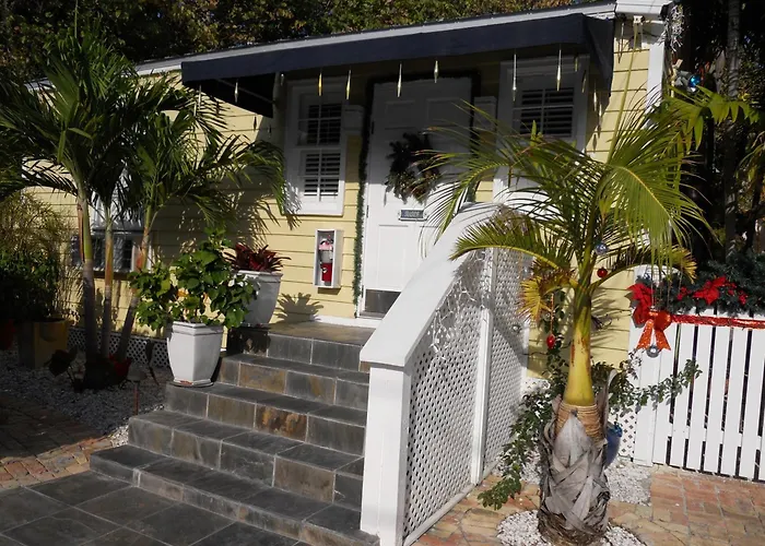 Cheap hotel: Duval Inn - Key West