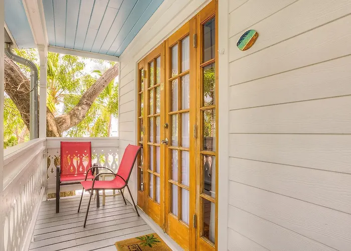 Key West Harbor Inn - Adults Only